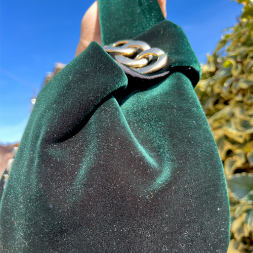 Nodo velluto verde particolare